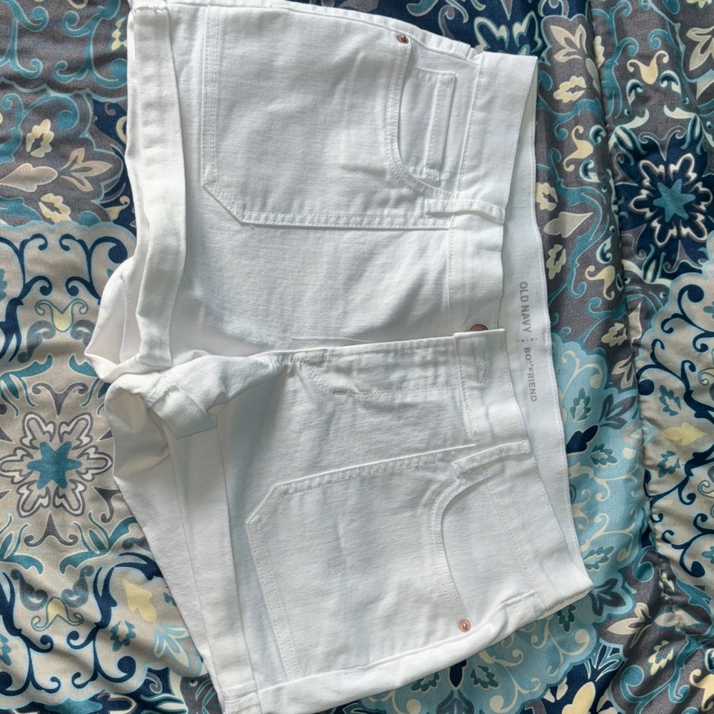 Old Navy Crisp White Shorts